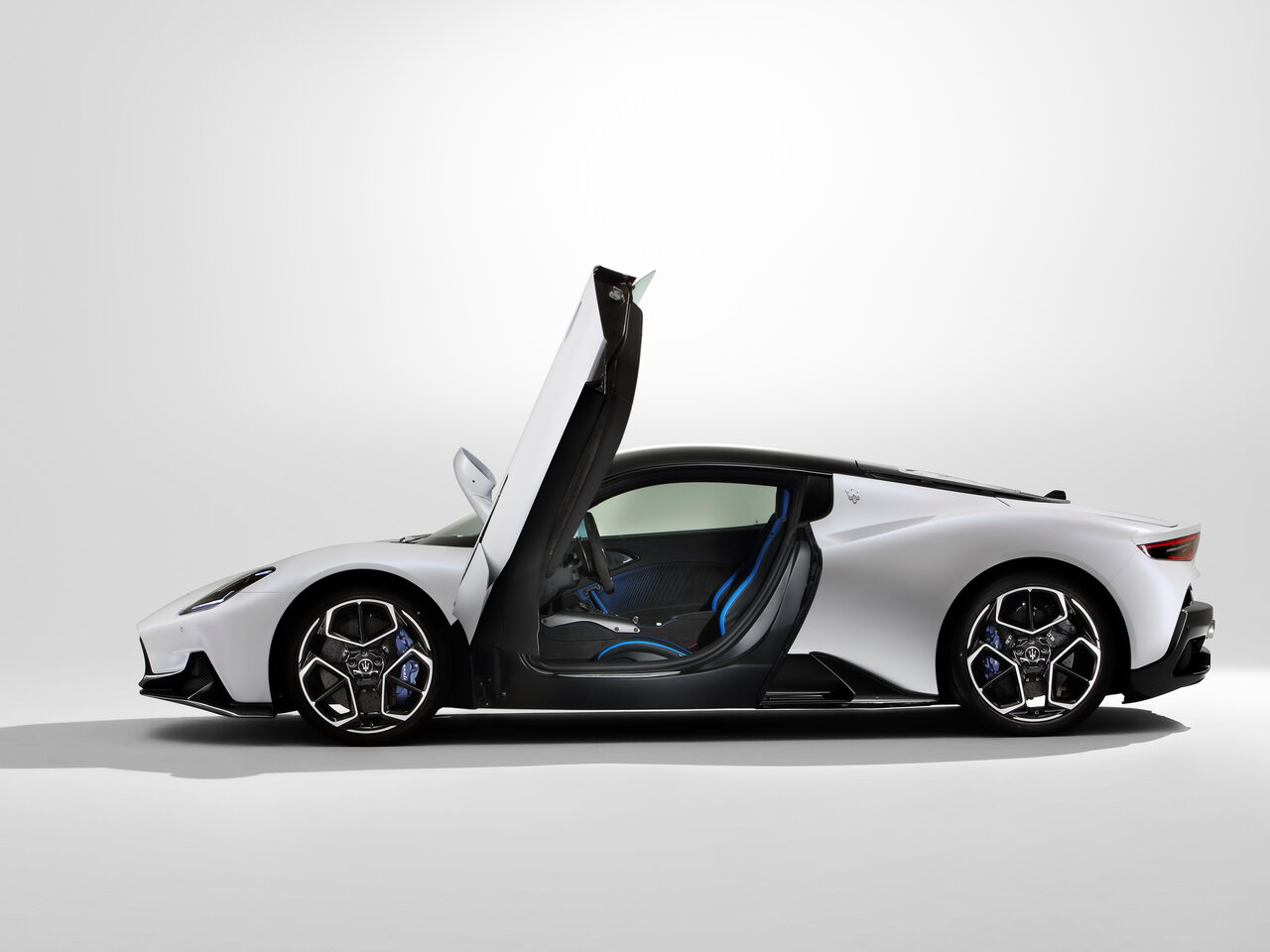 Maserati MC20 c 2020 года