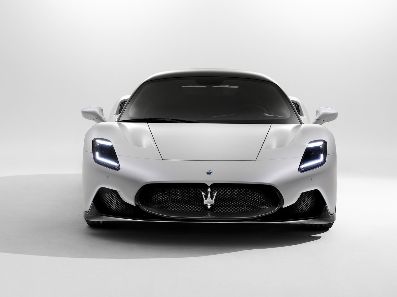 Maserati MC20 c 2020 года