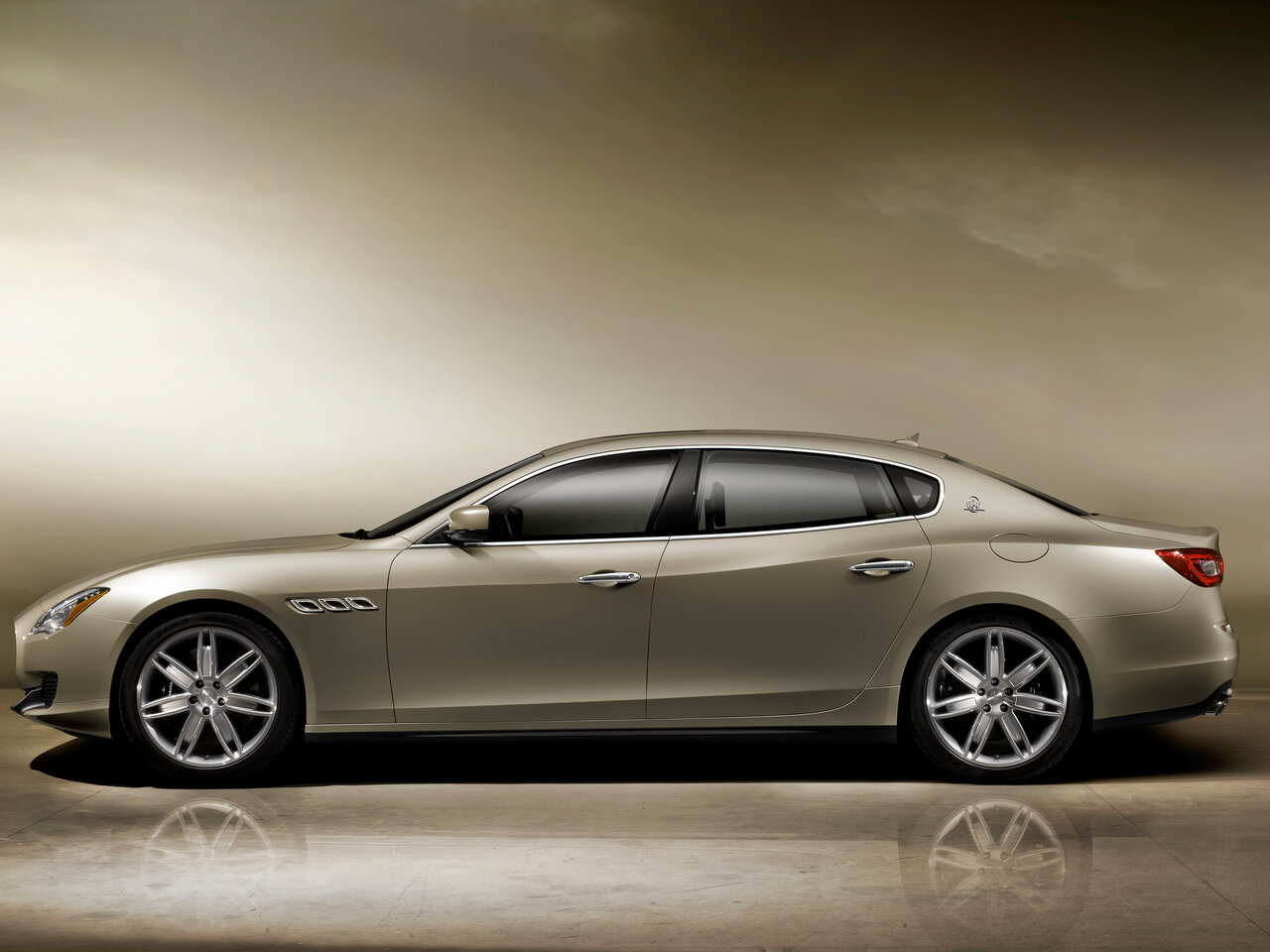 Maserati Quattroporte VI