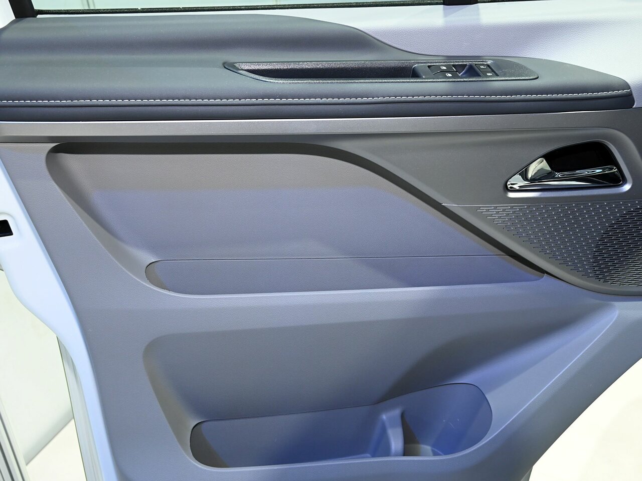 Maxus V70 Минивэн