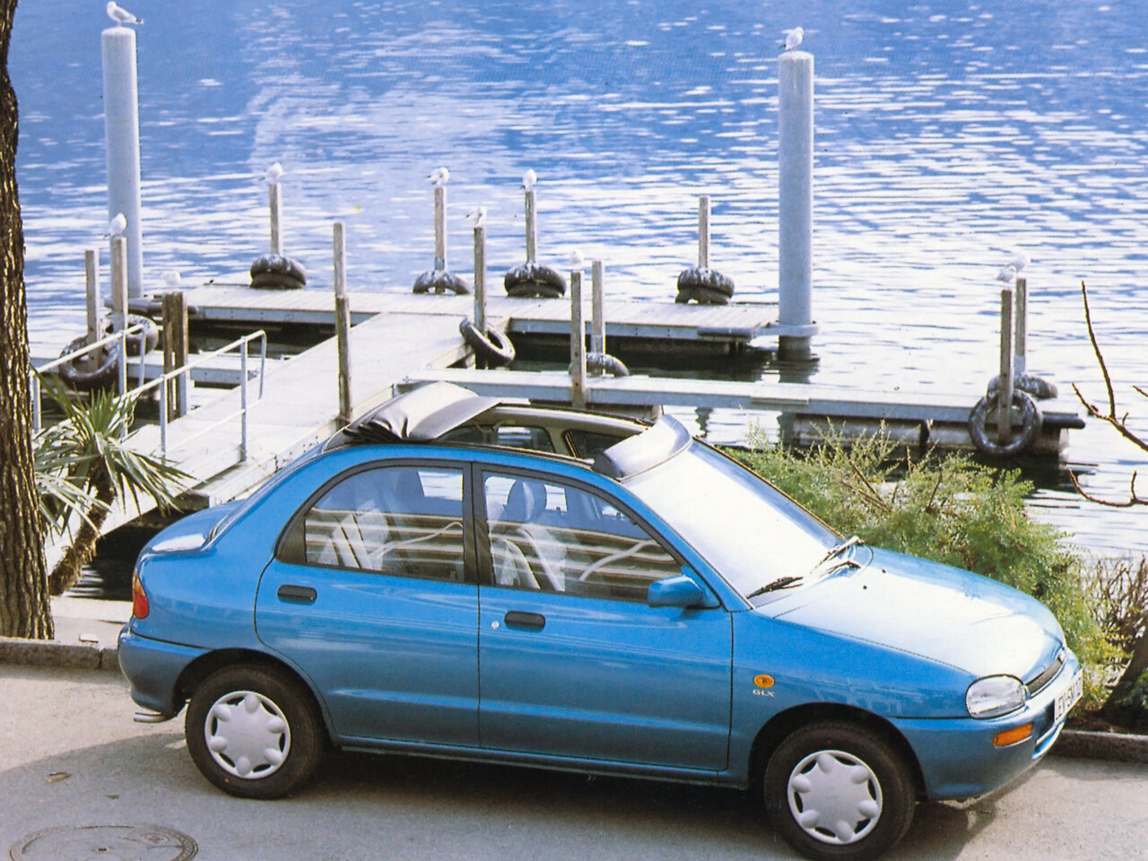 Mazda 121 II