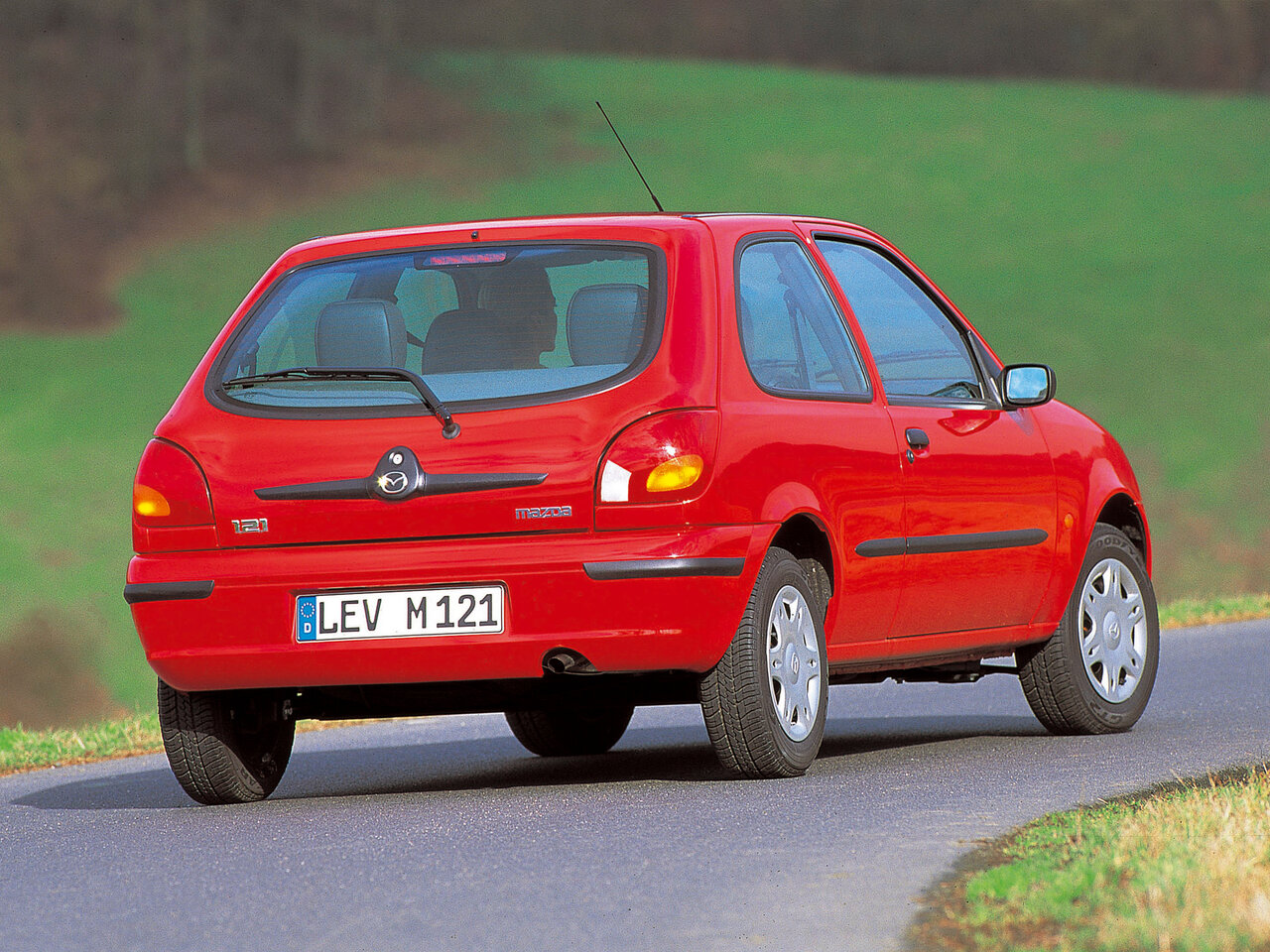 Mazda 121 III