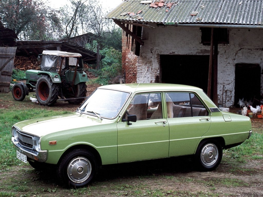 Mazda 1300 Седан