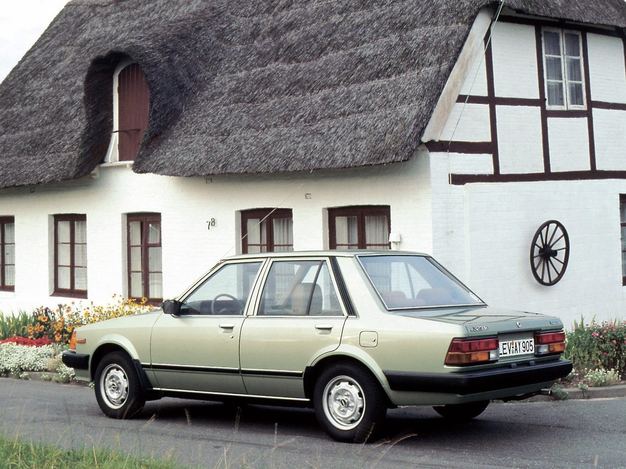 Mazda 323 II (BD)