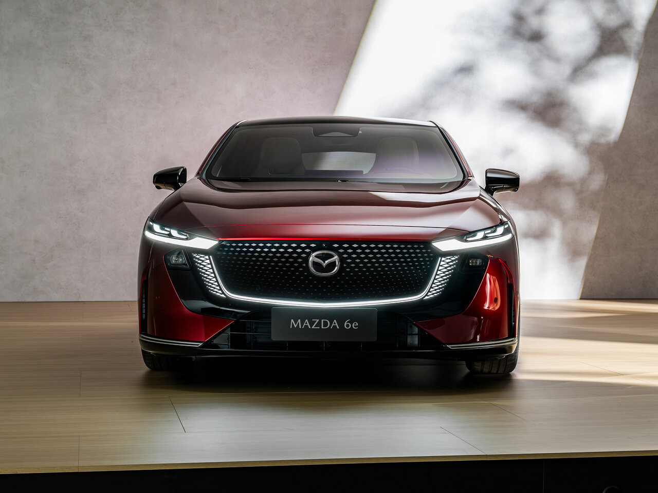 Mazda 6e Лифтбек