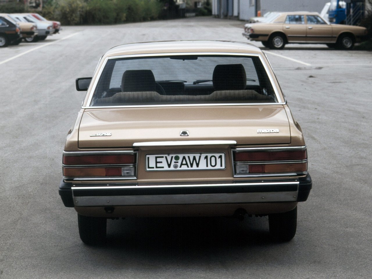 Mazda 929 LA4