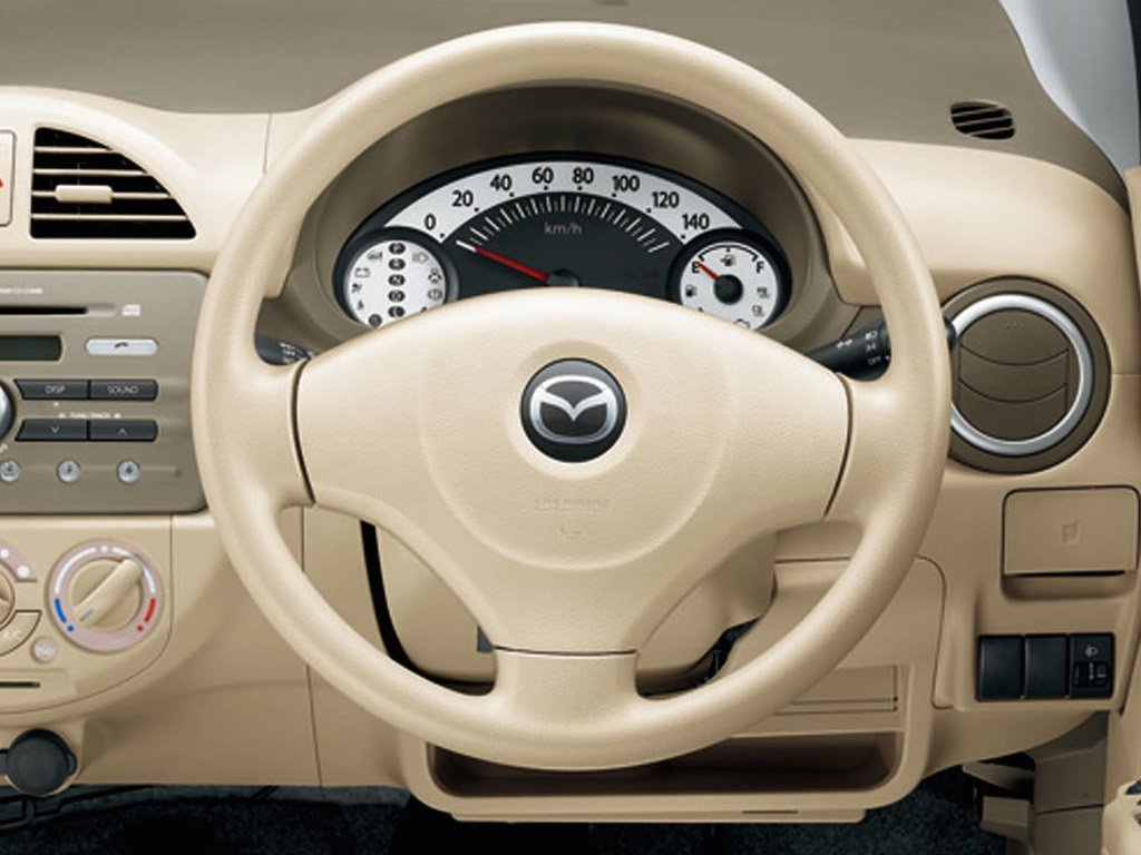 Mazda Carol VI