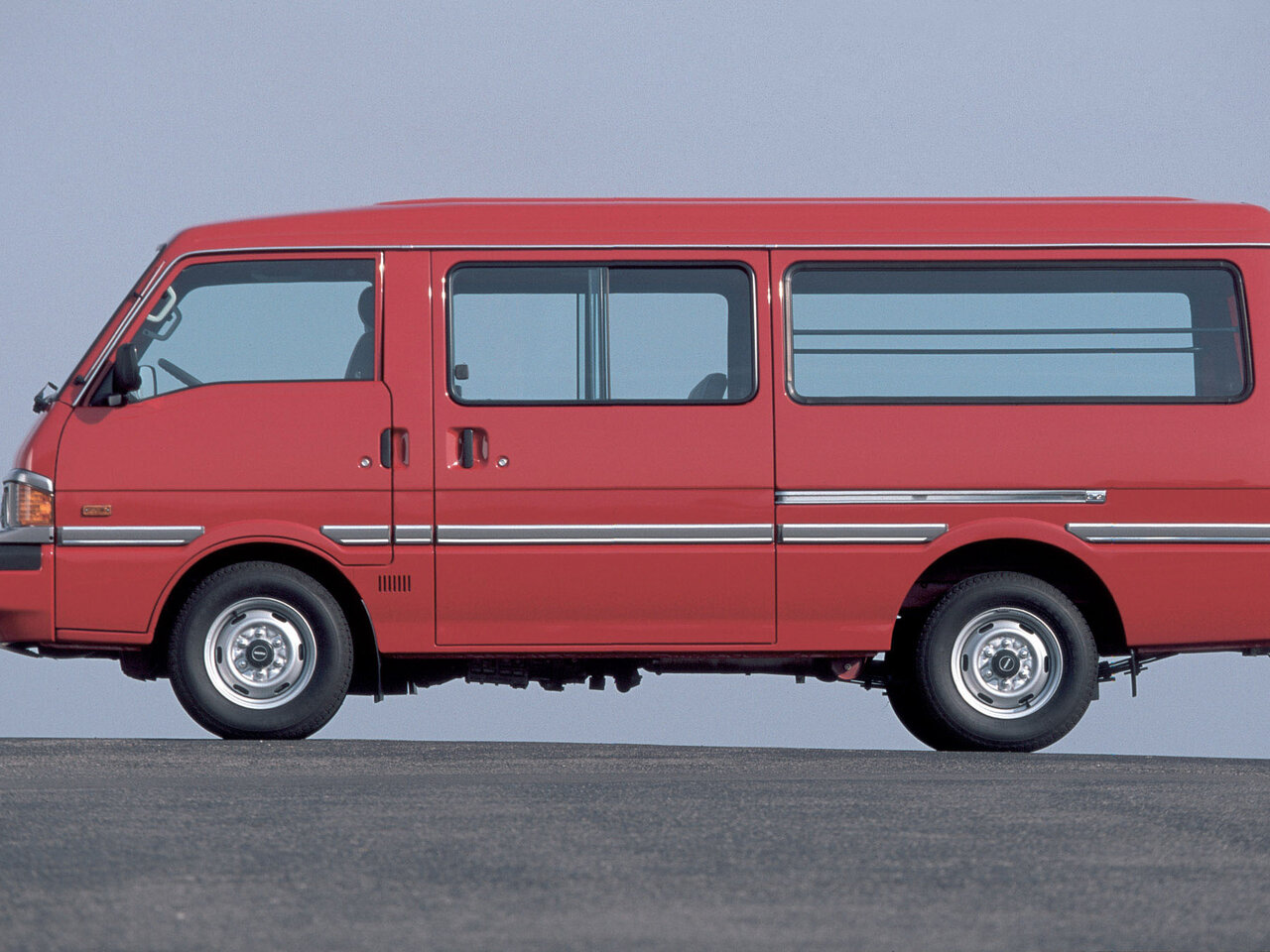 Mazda E-Series Минивэн