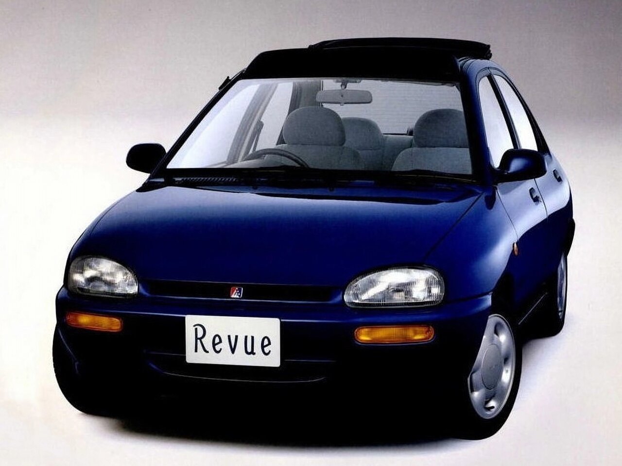 Mazda Revue Седан