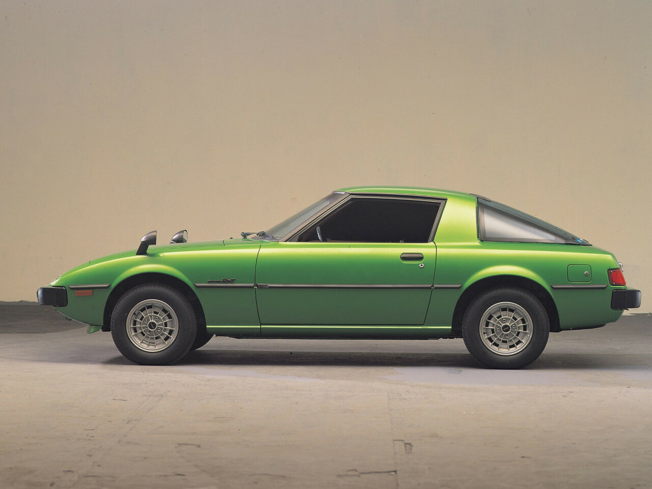 Mazda Savanna RX-7 I (SA)