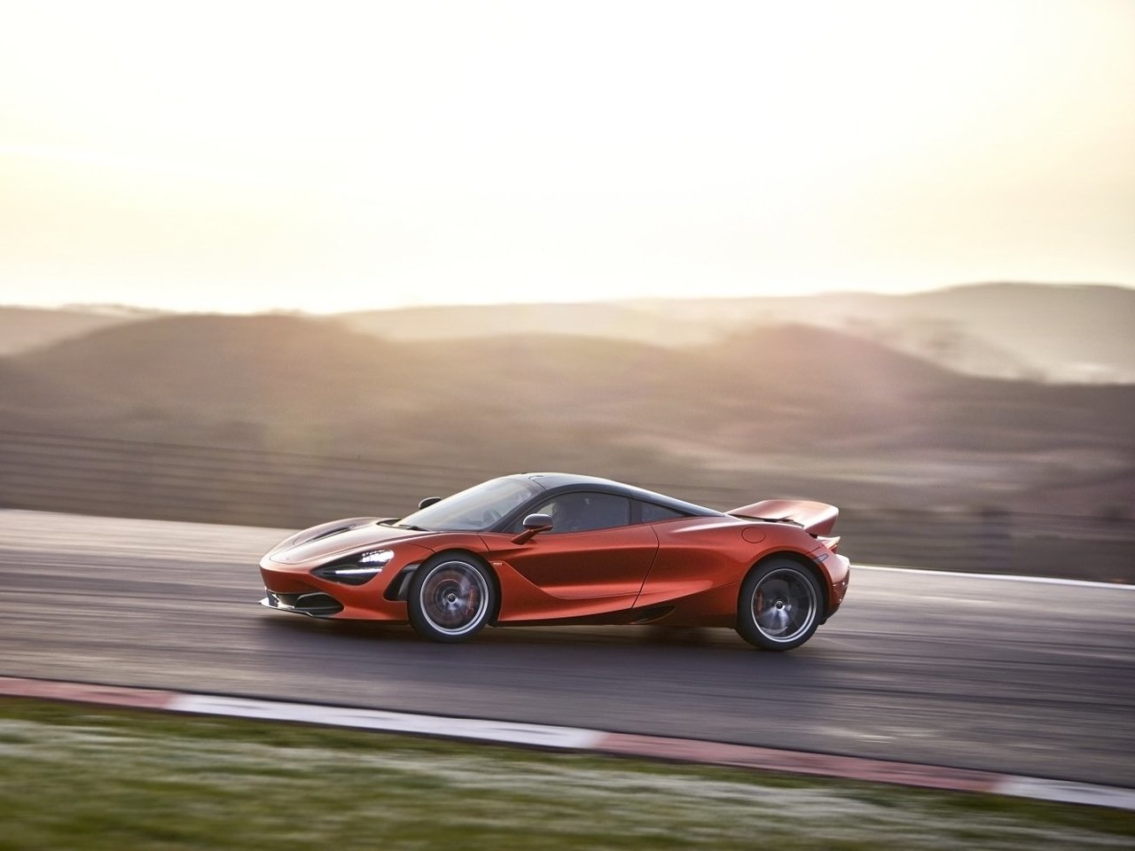 McLaren 720S 2017 – 2023