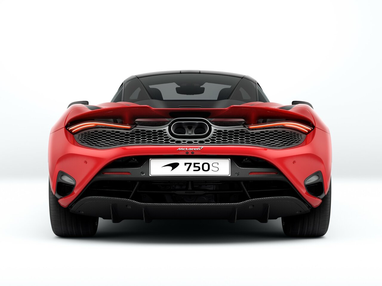 McLaren 750S c 2023 года