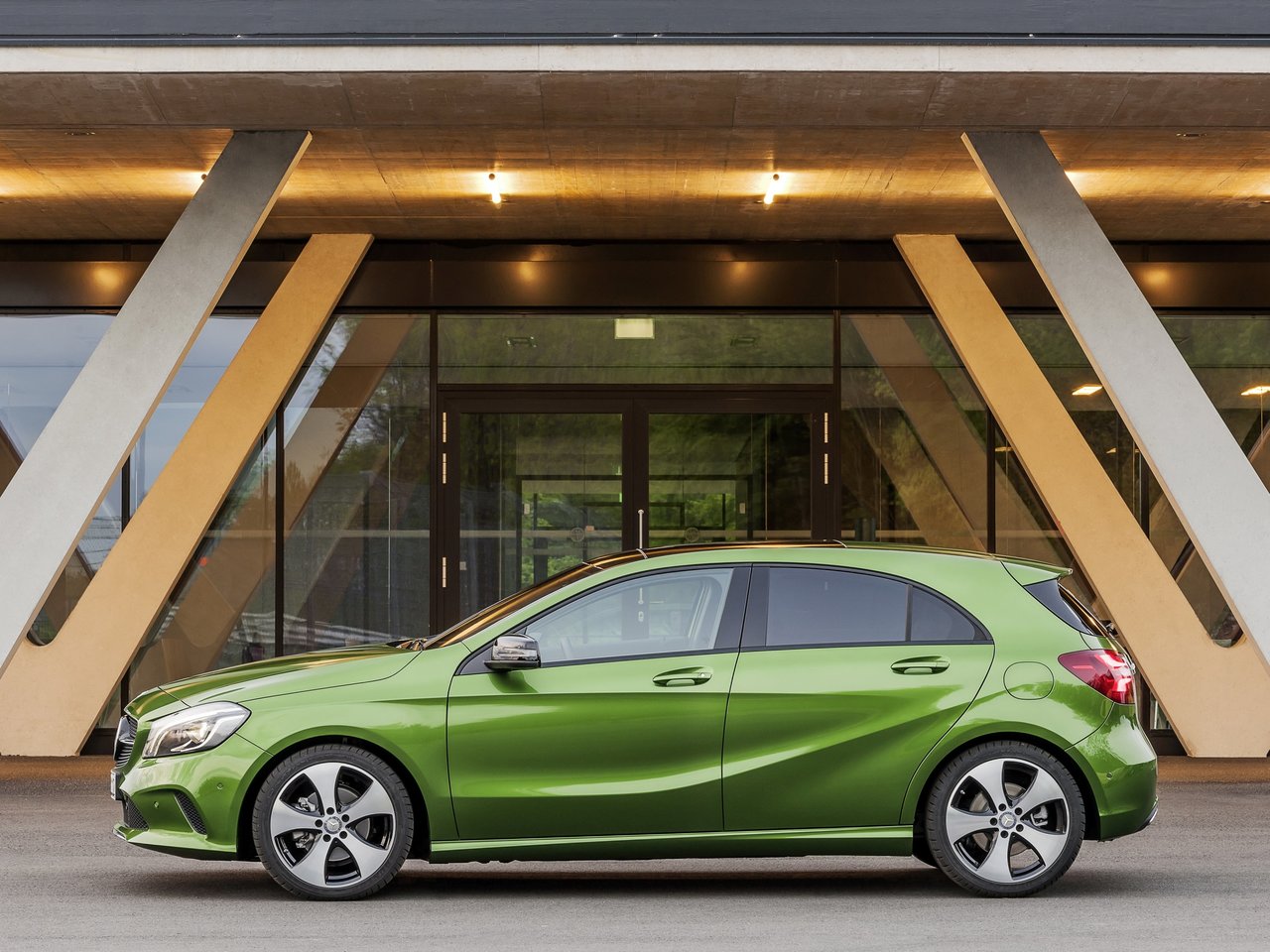 Mercedes-Benz A-Класс III (W176) Рестайлинг