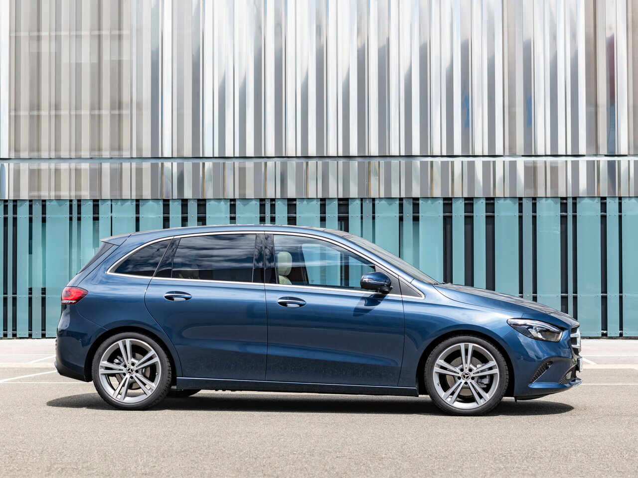 Mercedes-Benz B-Класс III (W247)