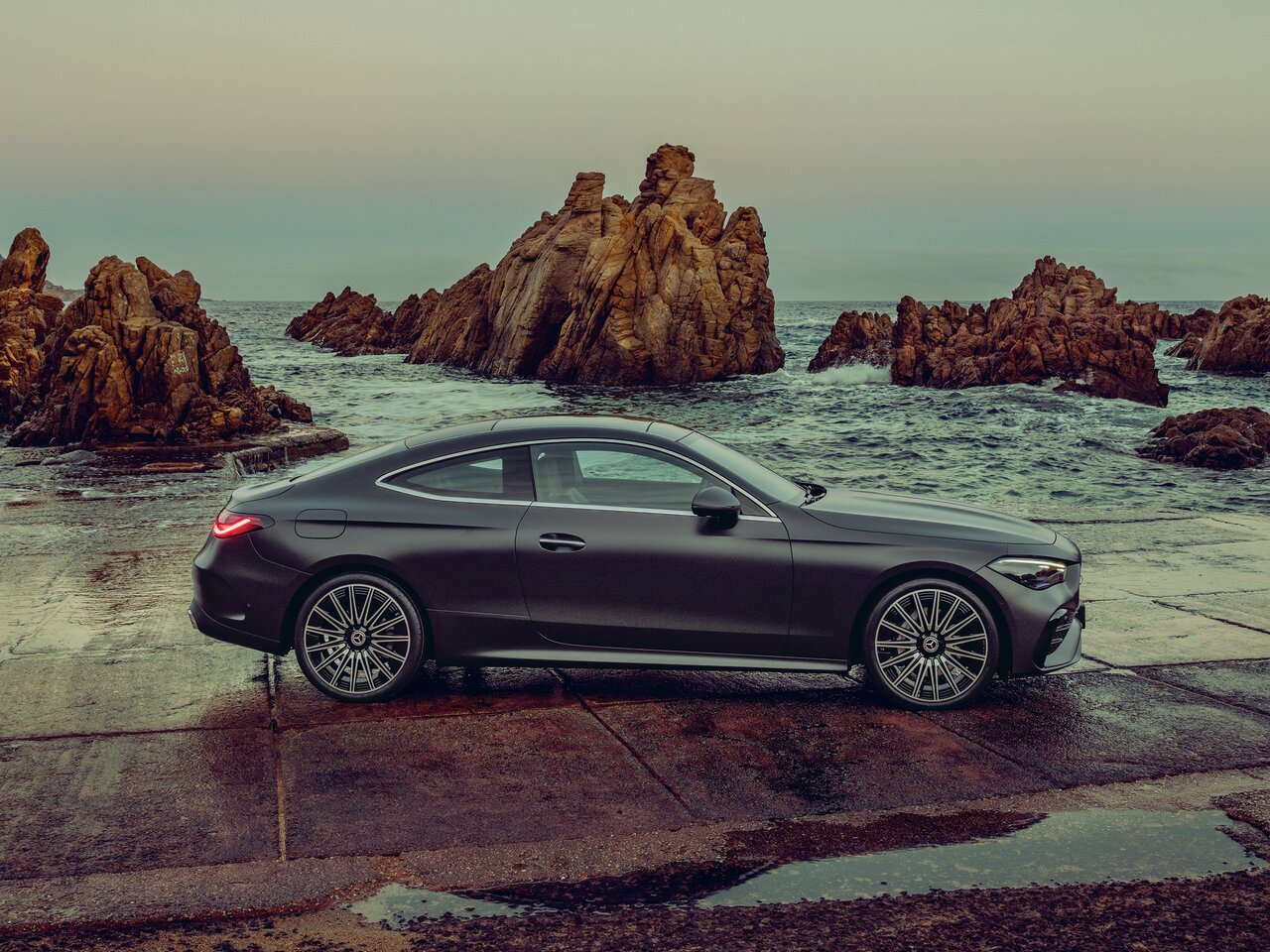 Mercedes-Benz CLE c 2023 года
