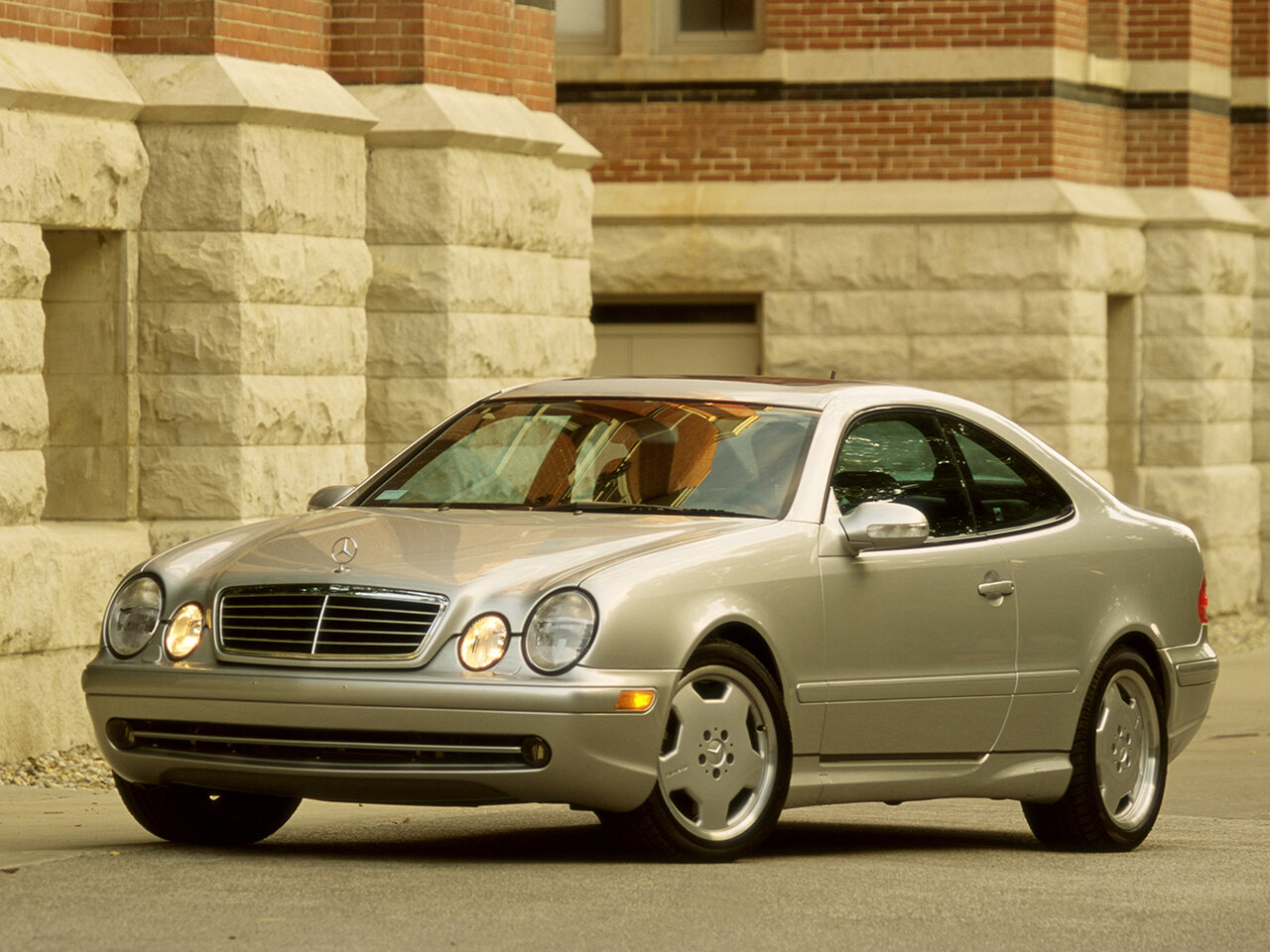 Mercedes-Benz CLK-Класс AMG I (W208)