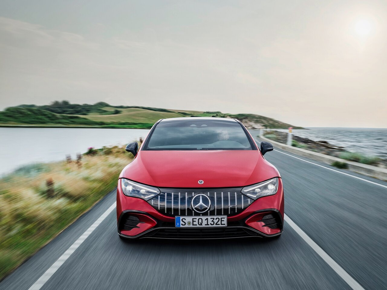 Mercedes-Benz EQE AMG Седан