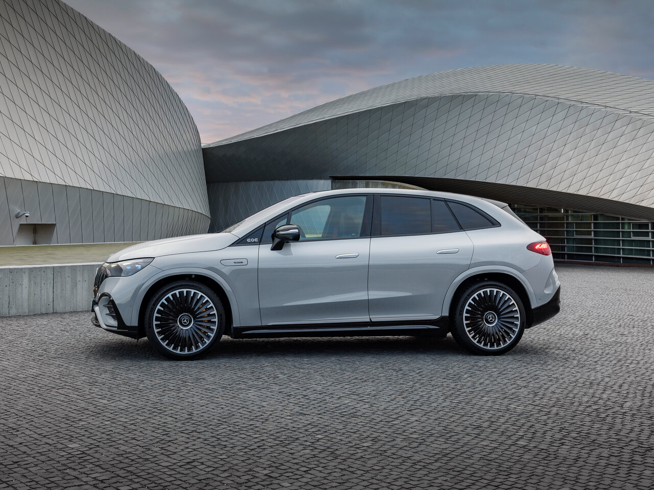 Mercedes-Benz EQE SUV AMG Внедорожник 5 дв.