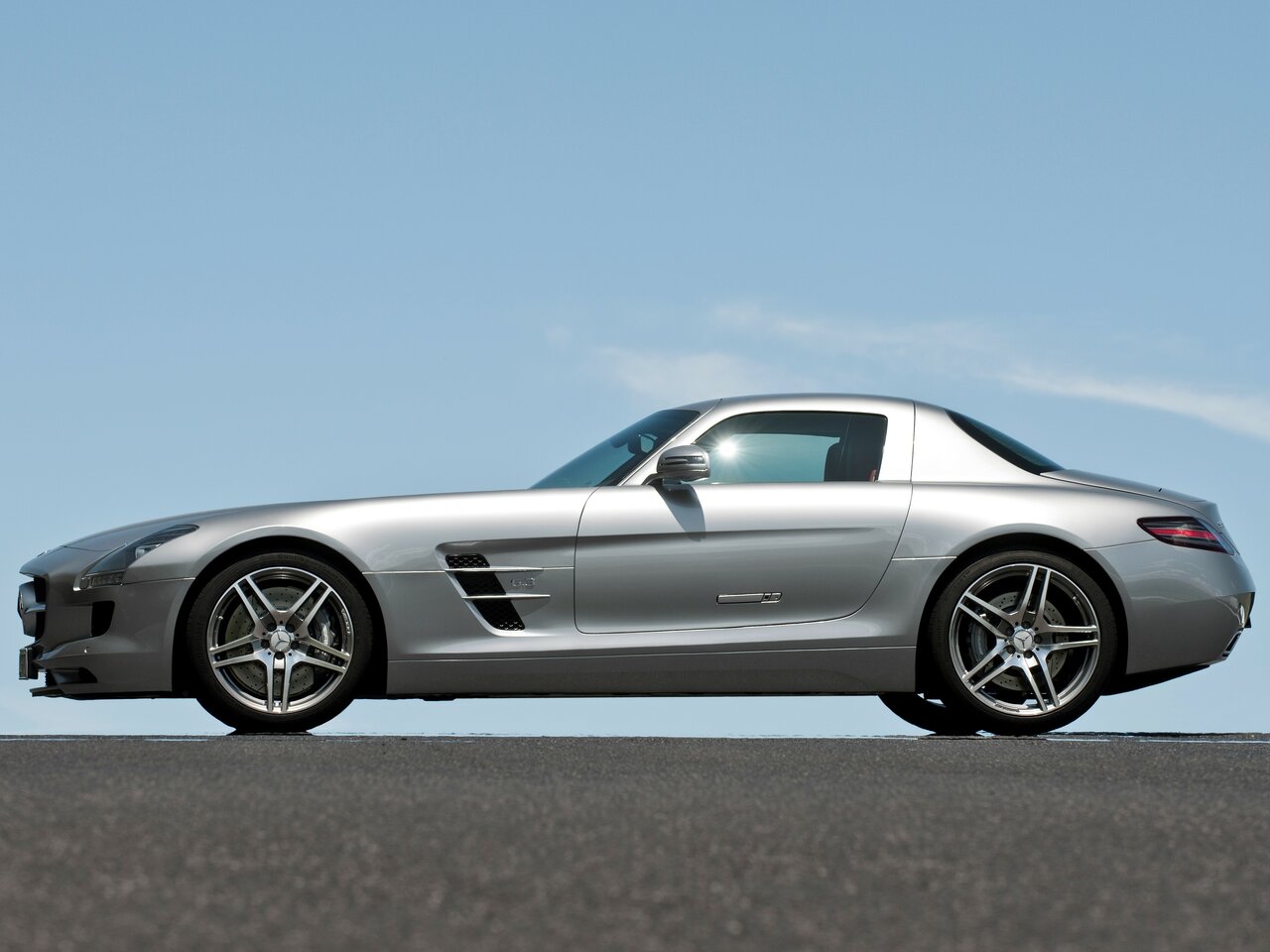 Mercedes-Benz SLS AMG 2010 – 2014