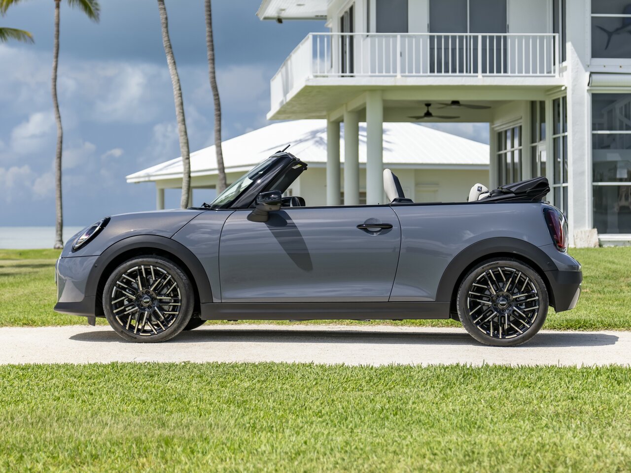 Mini Cabrio IV