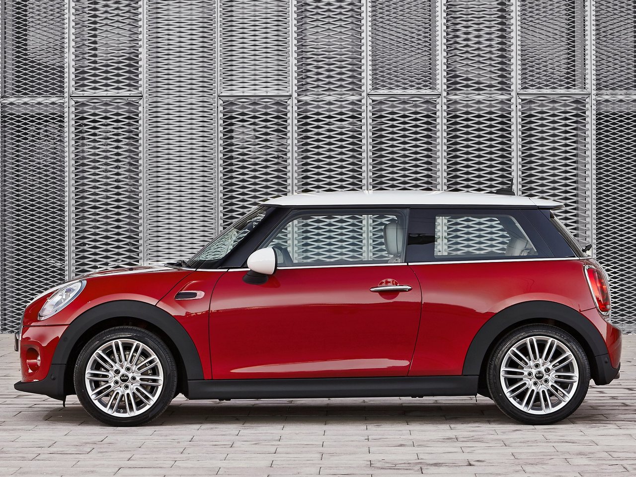 Mini Hatch III (F55/F56)