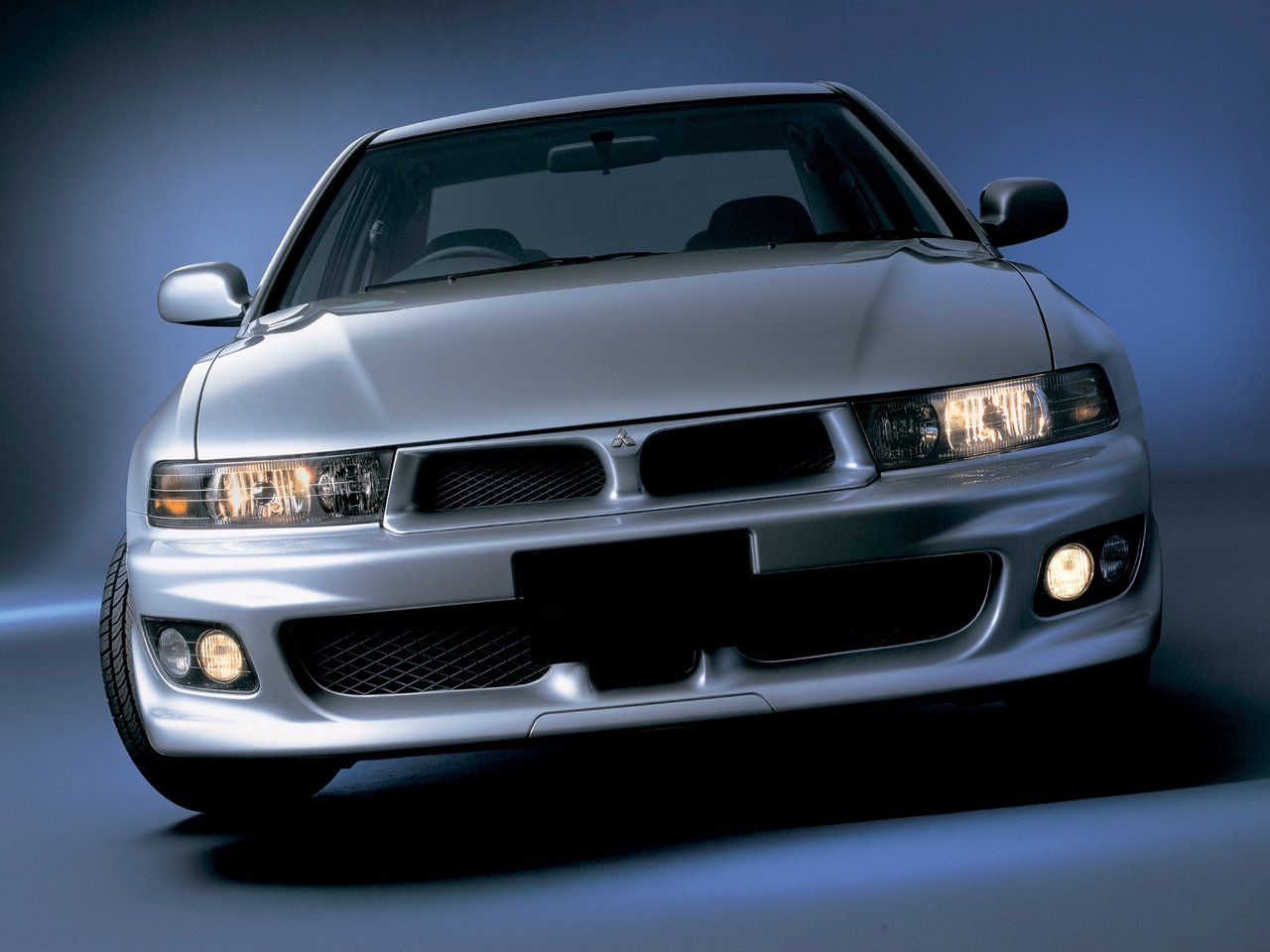 Mitsubishi Aspire Седан