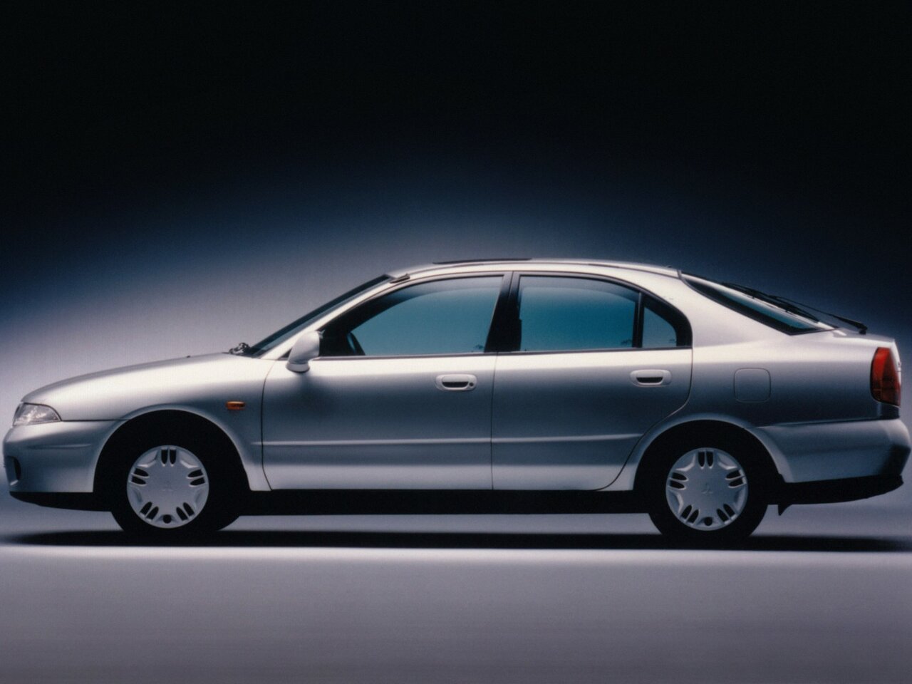 Mitsubishi Carisma I