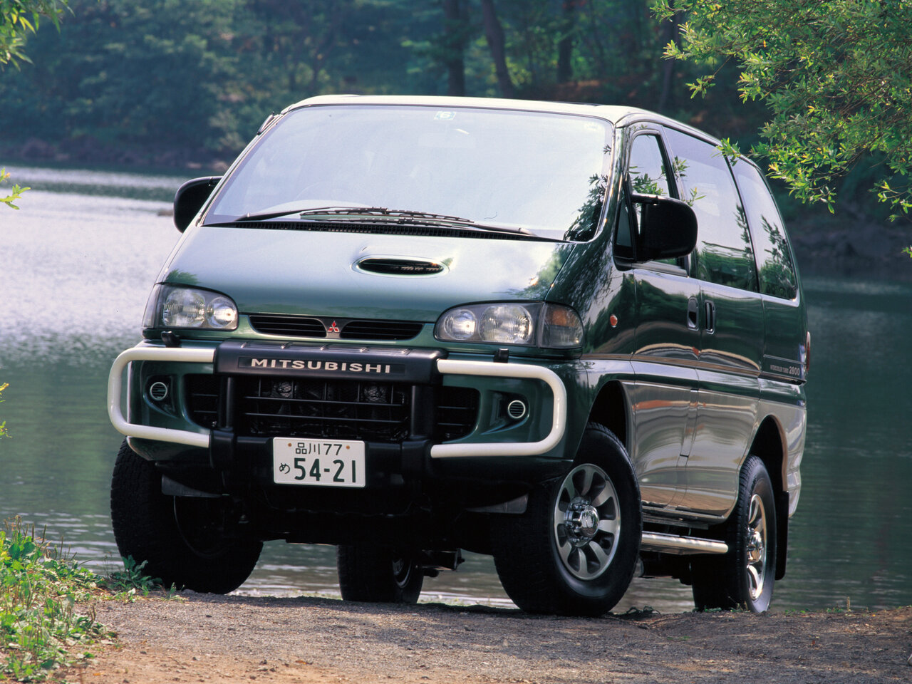 Mitsubishi Delica IV