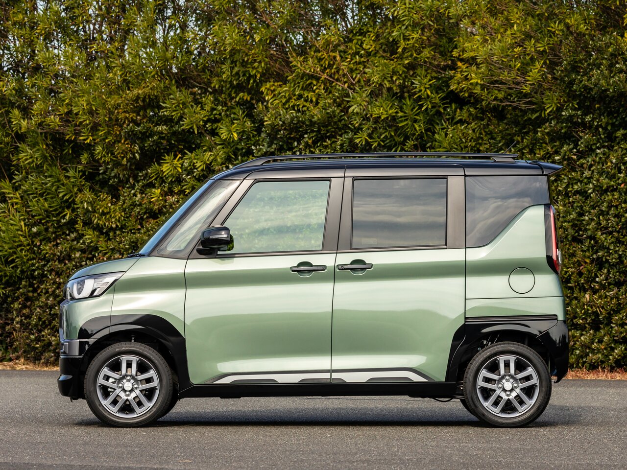 Mitsubishi Delica Mini I