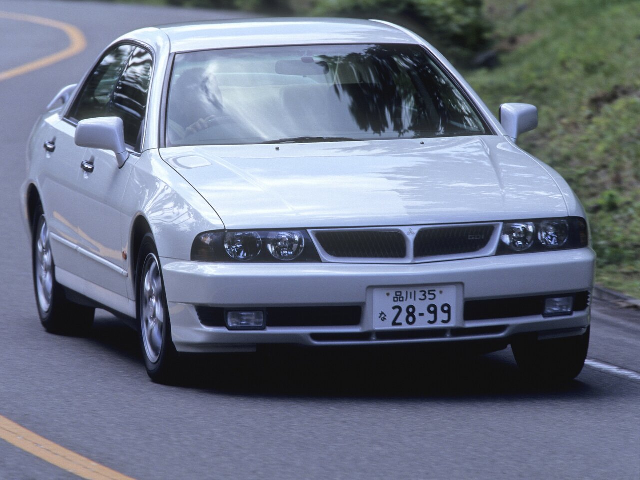 Mitsubishi Diamante II
