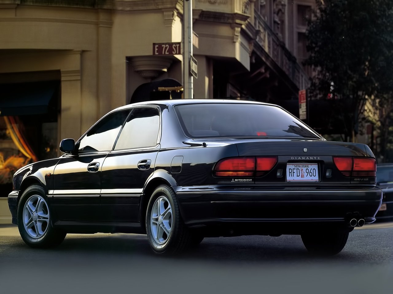 Mitsubishi Diamante I