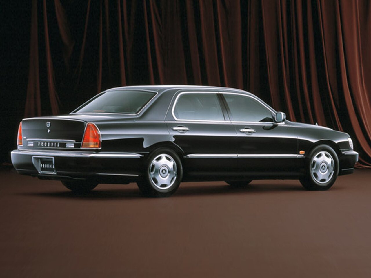 Mitsubishi Dignity I