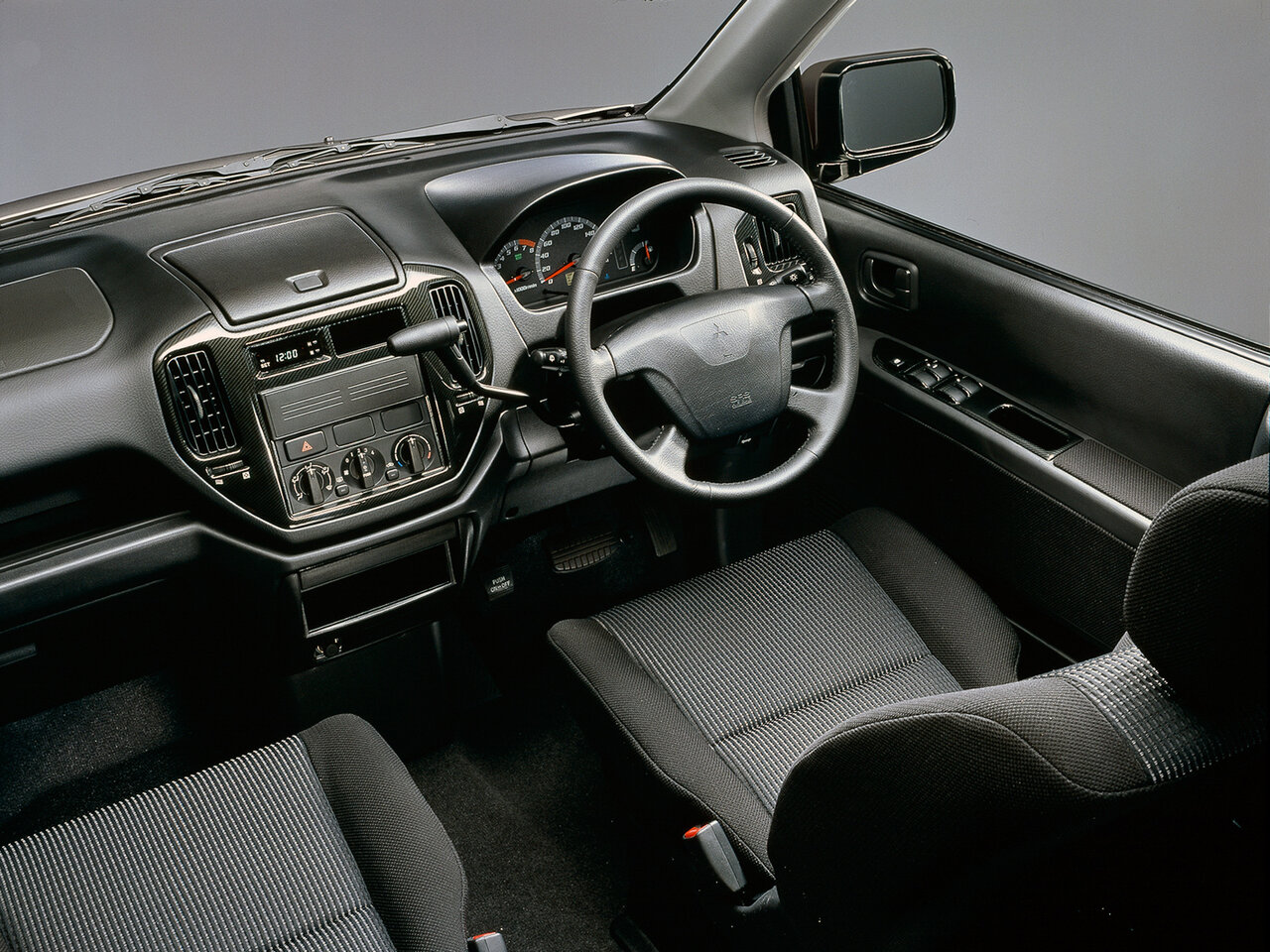 Mitsubishi Dingo I Рестайлинг