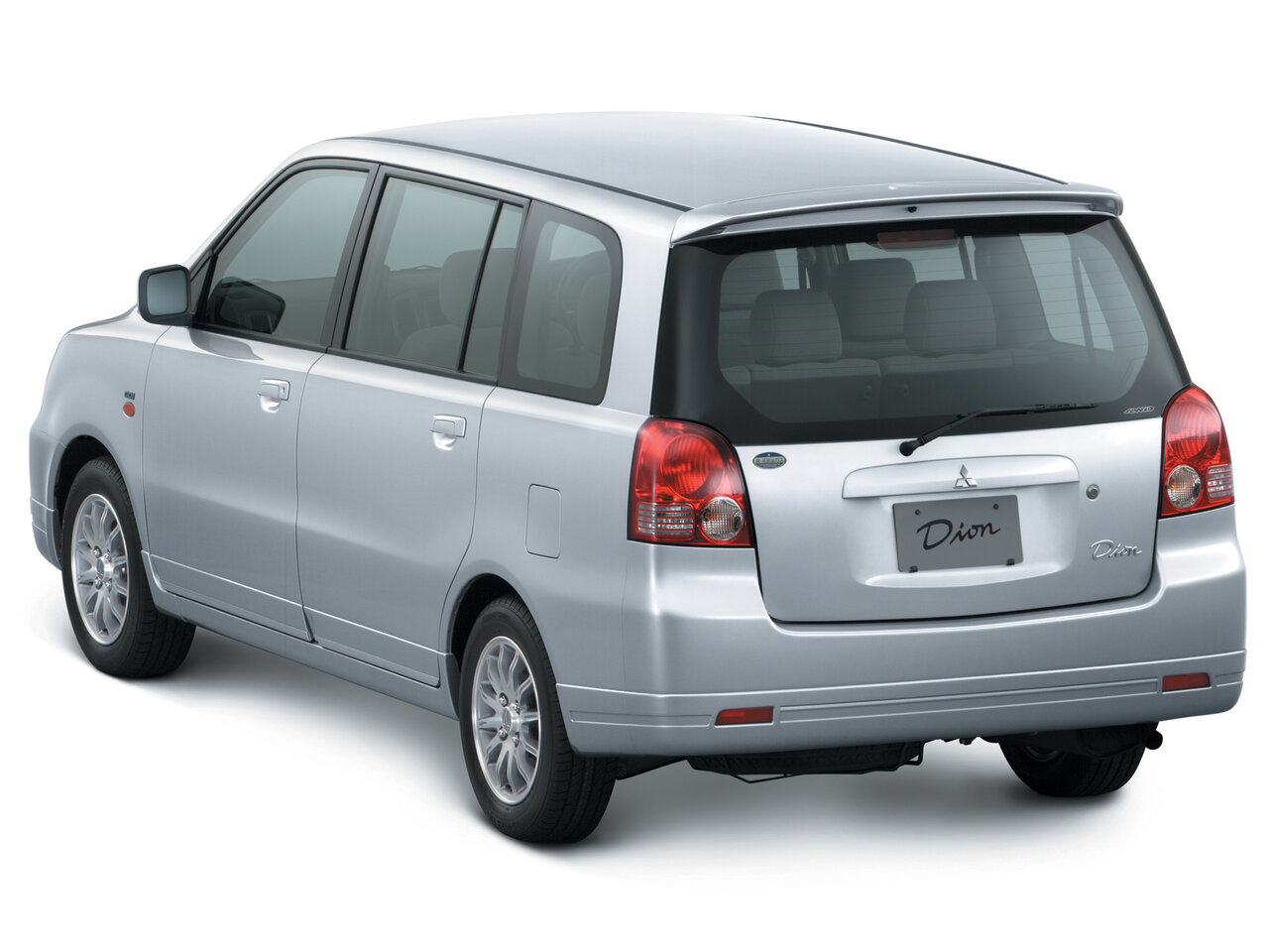 Mitsubishi Dion I