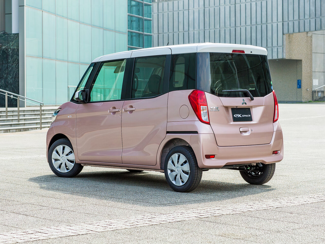 Mitsubishi eK Space I