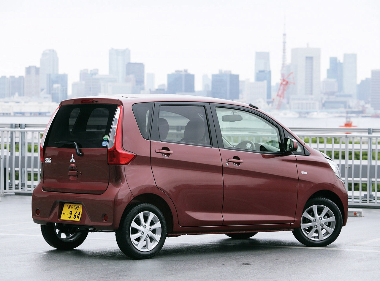 Mitsubishi eK Wagon III
