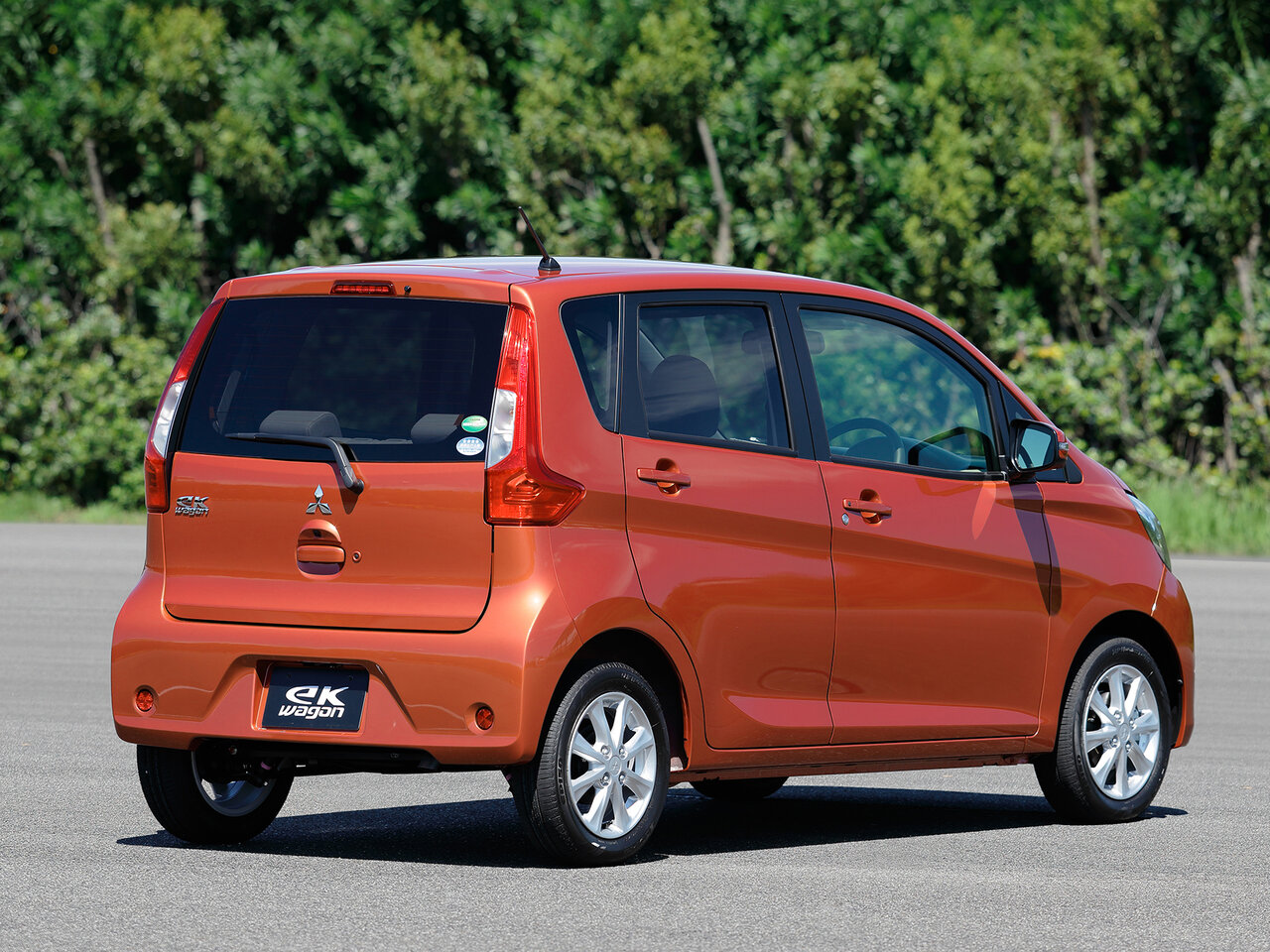 Mitsubishi eK Wagon III Рестайлинг