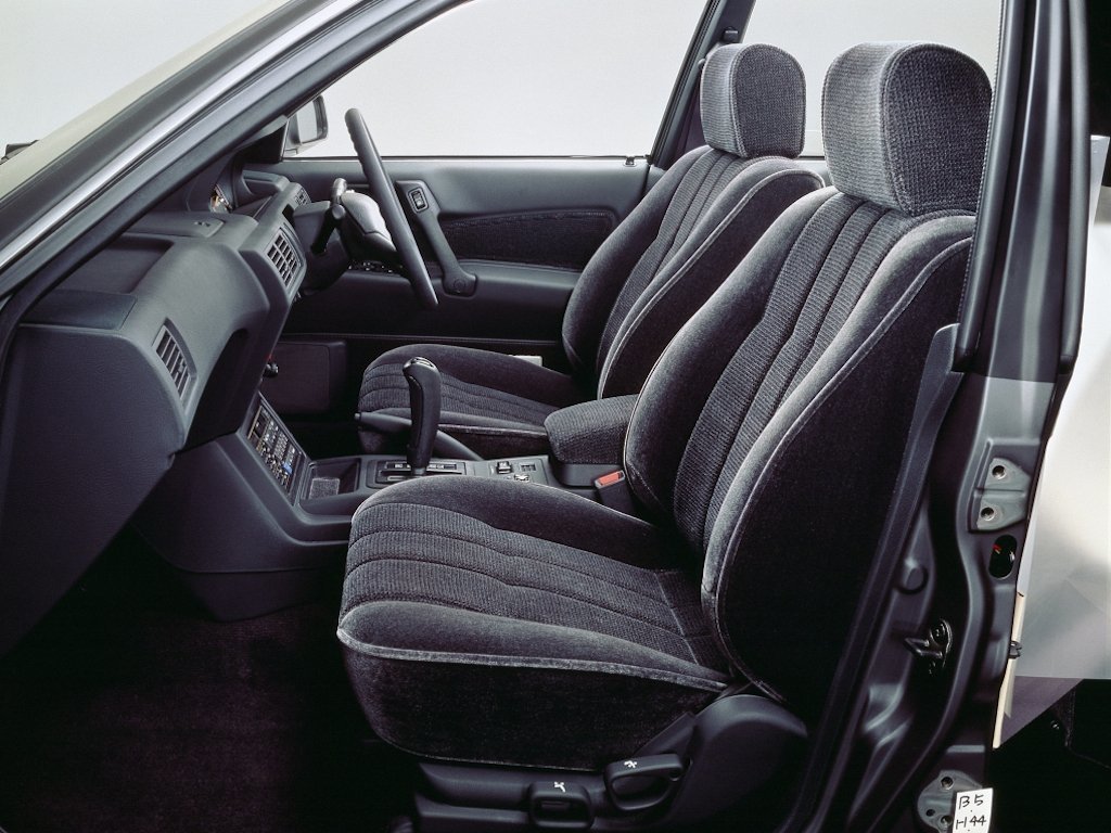 Mitsubishi Eterna VI