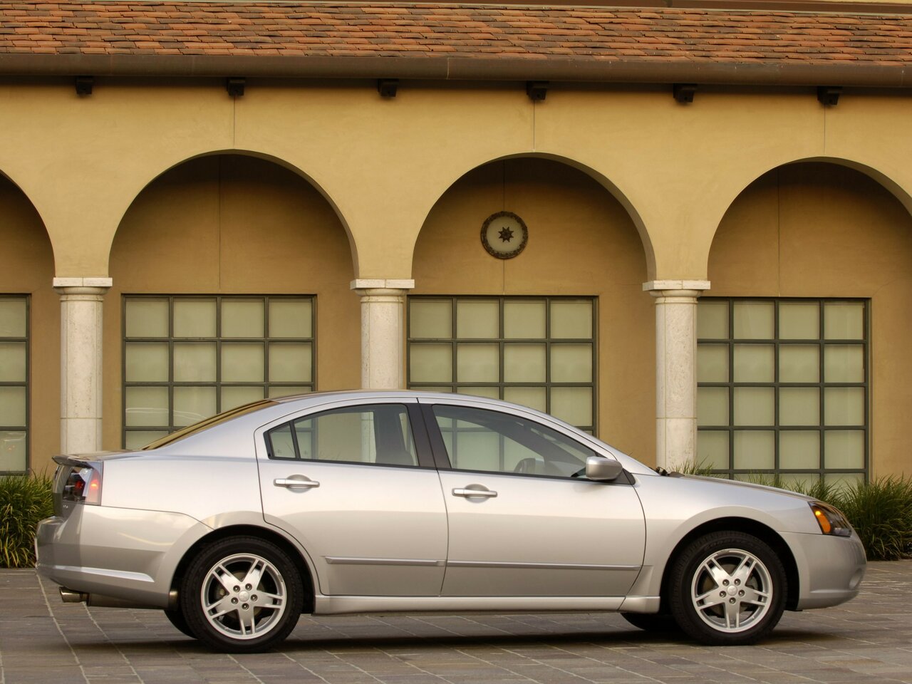 Mitsubishi Galant IX