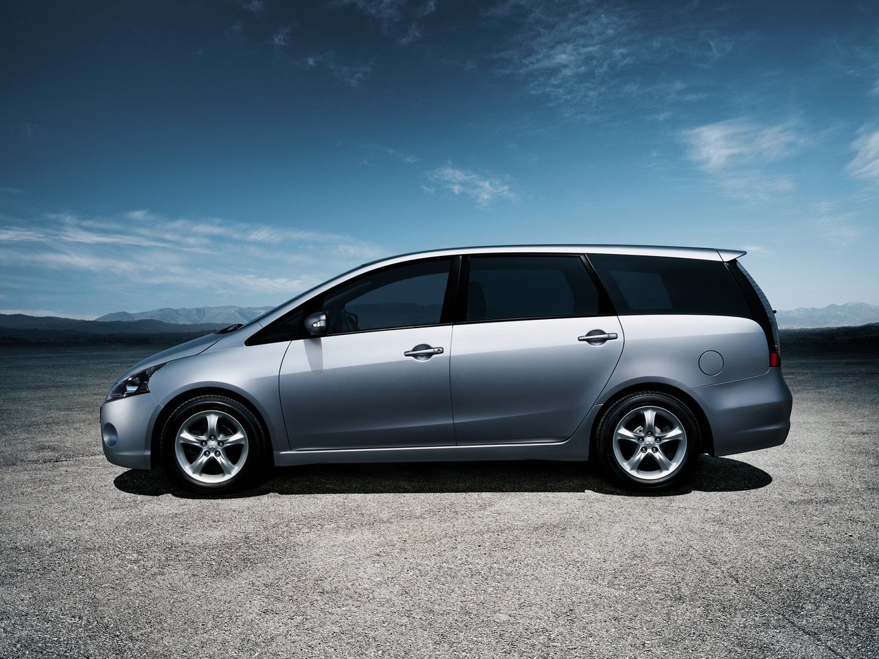 Mitsubishi Grandis I