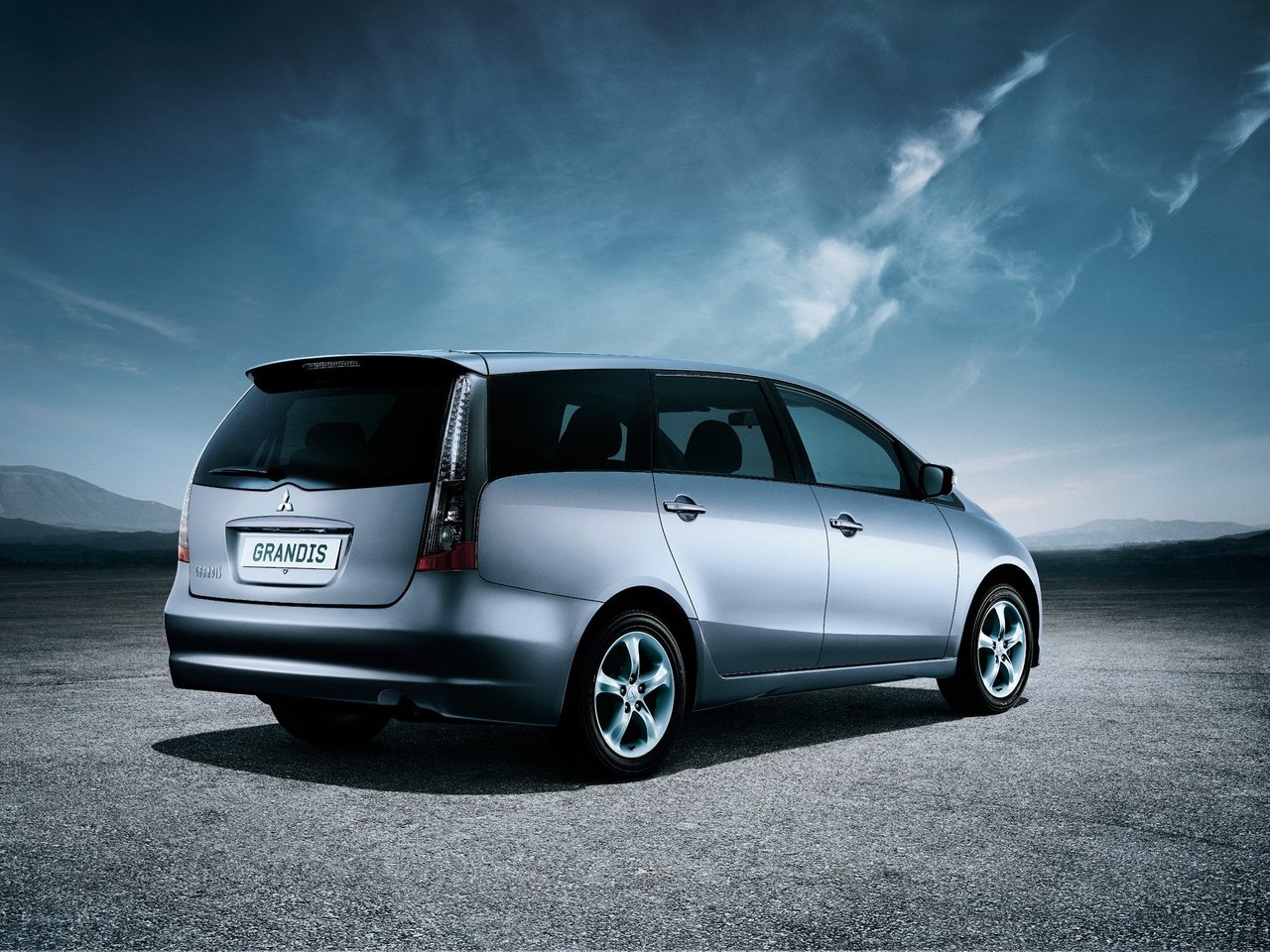 Mitsubishi Grandis I