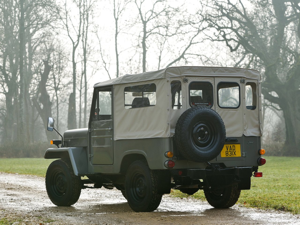 Mitsubishi Jeep J Внедорожник 3 дв.