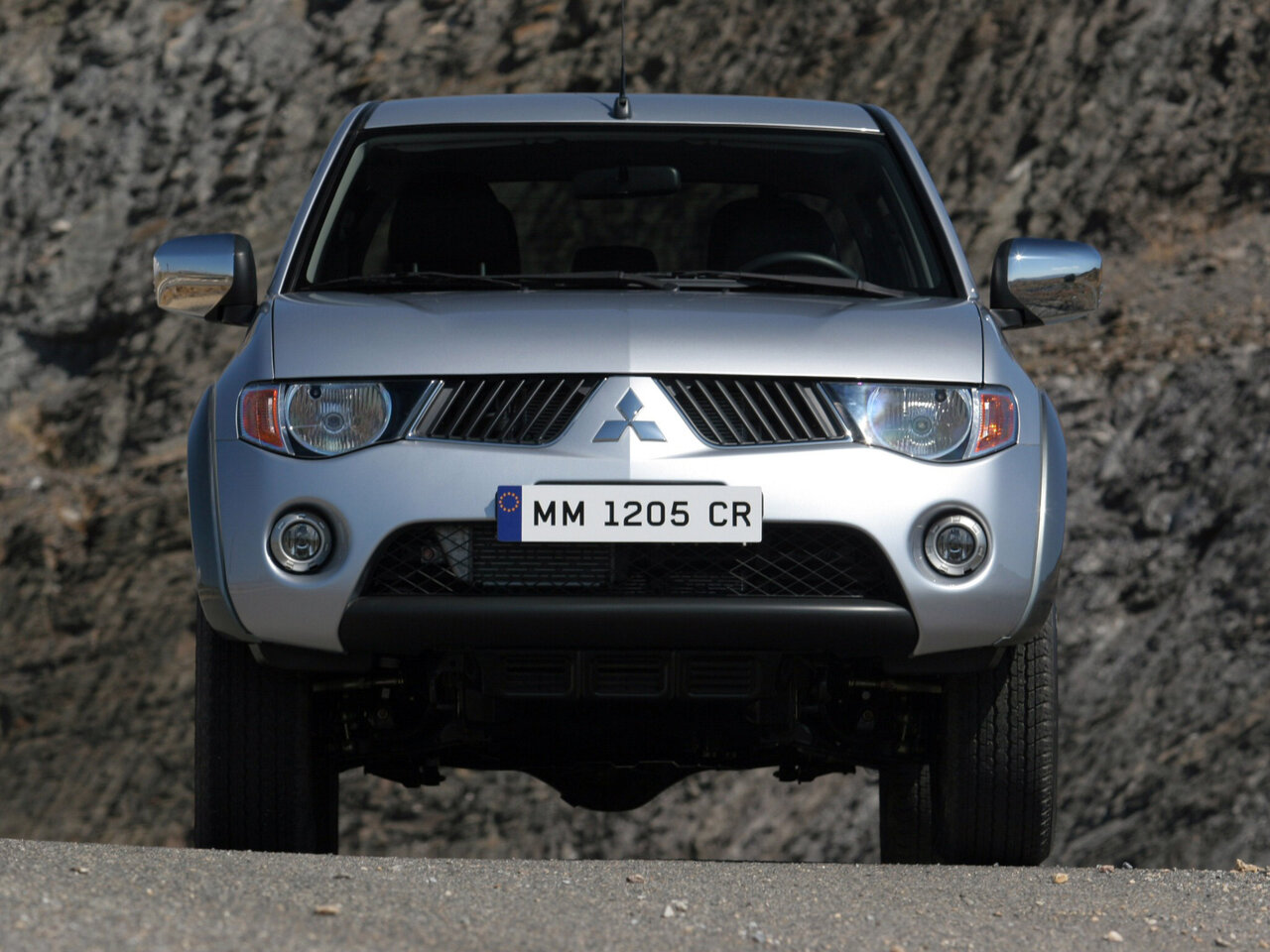 Mitsubishi L200 IV