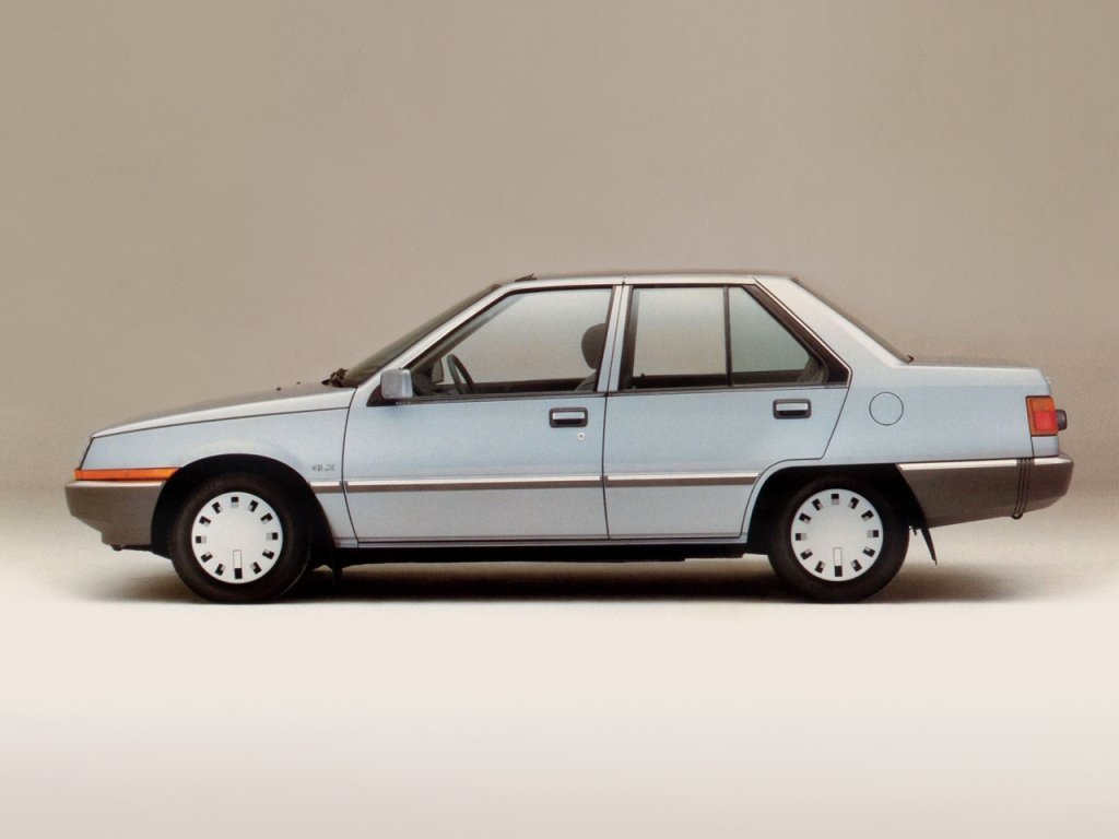 Mitsubishi Lancer IV