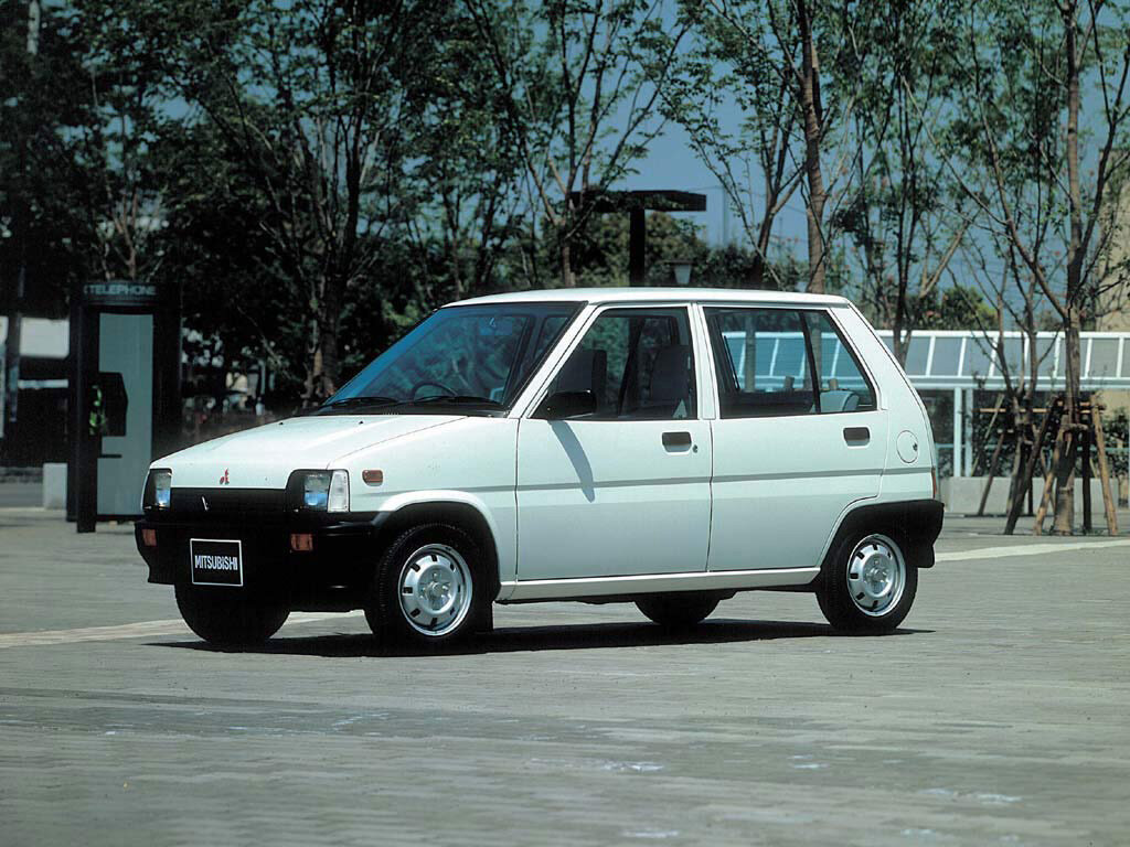 Mitsubishi Minica V