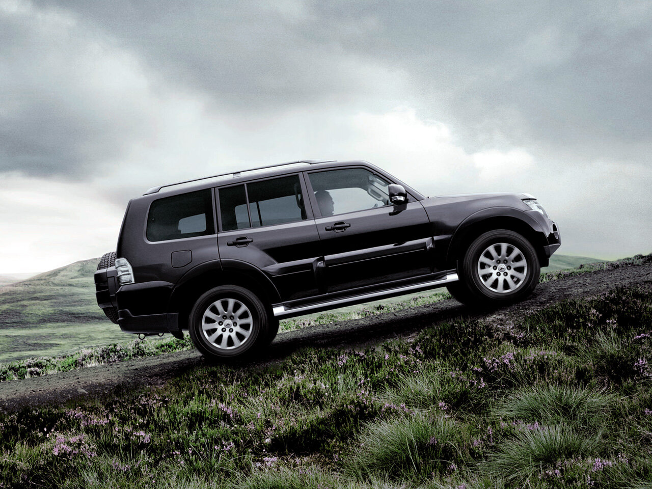 Mitsubishi Pajero IV