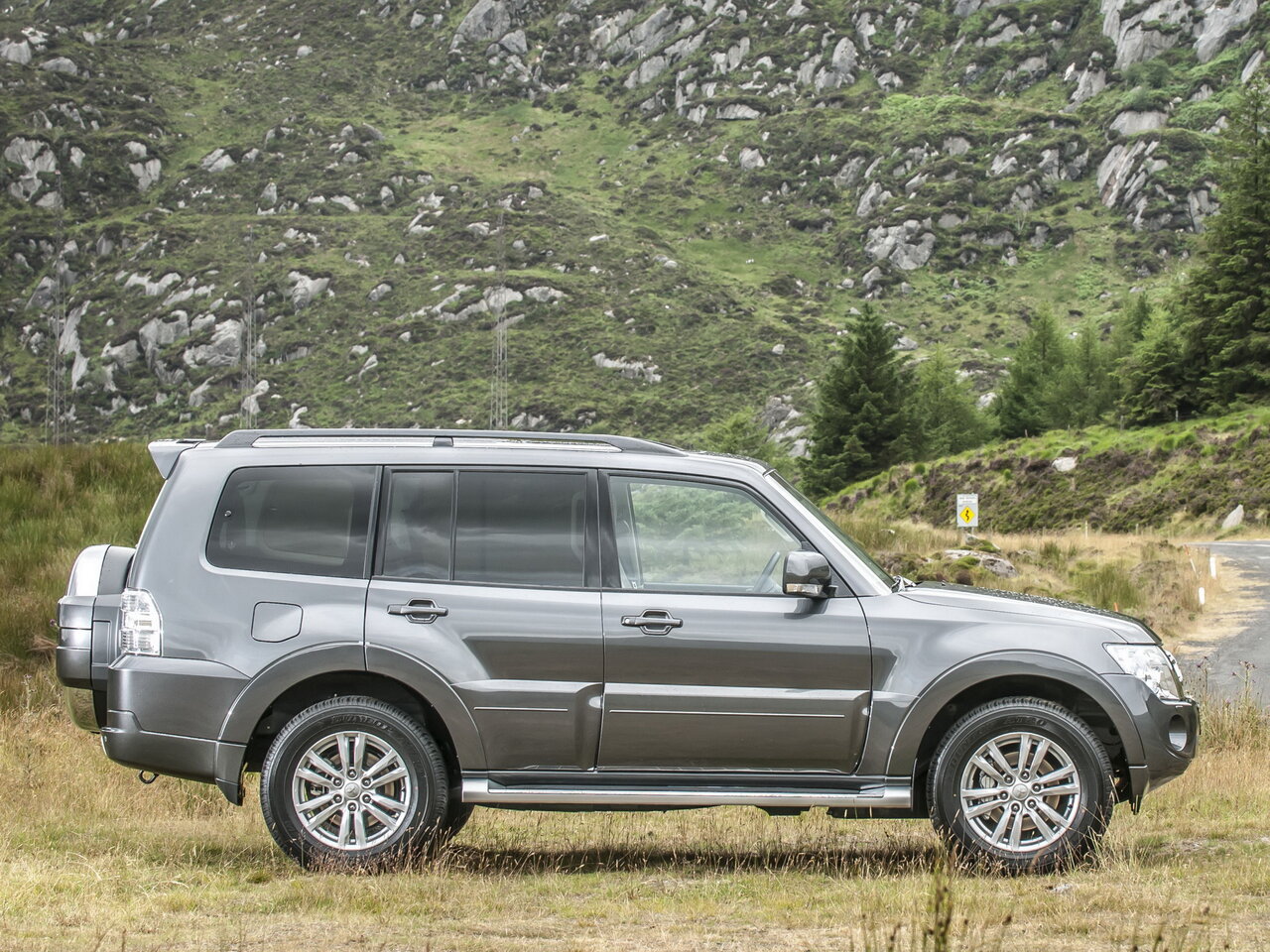 Mitsubishi Pajero IV Рестайлинг 1