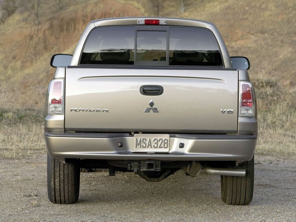 Mitsubishi Raider Пикап Двойная кабина