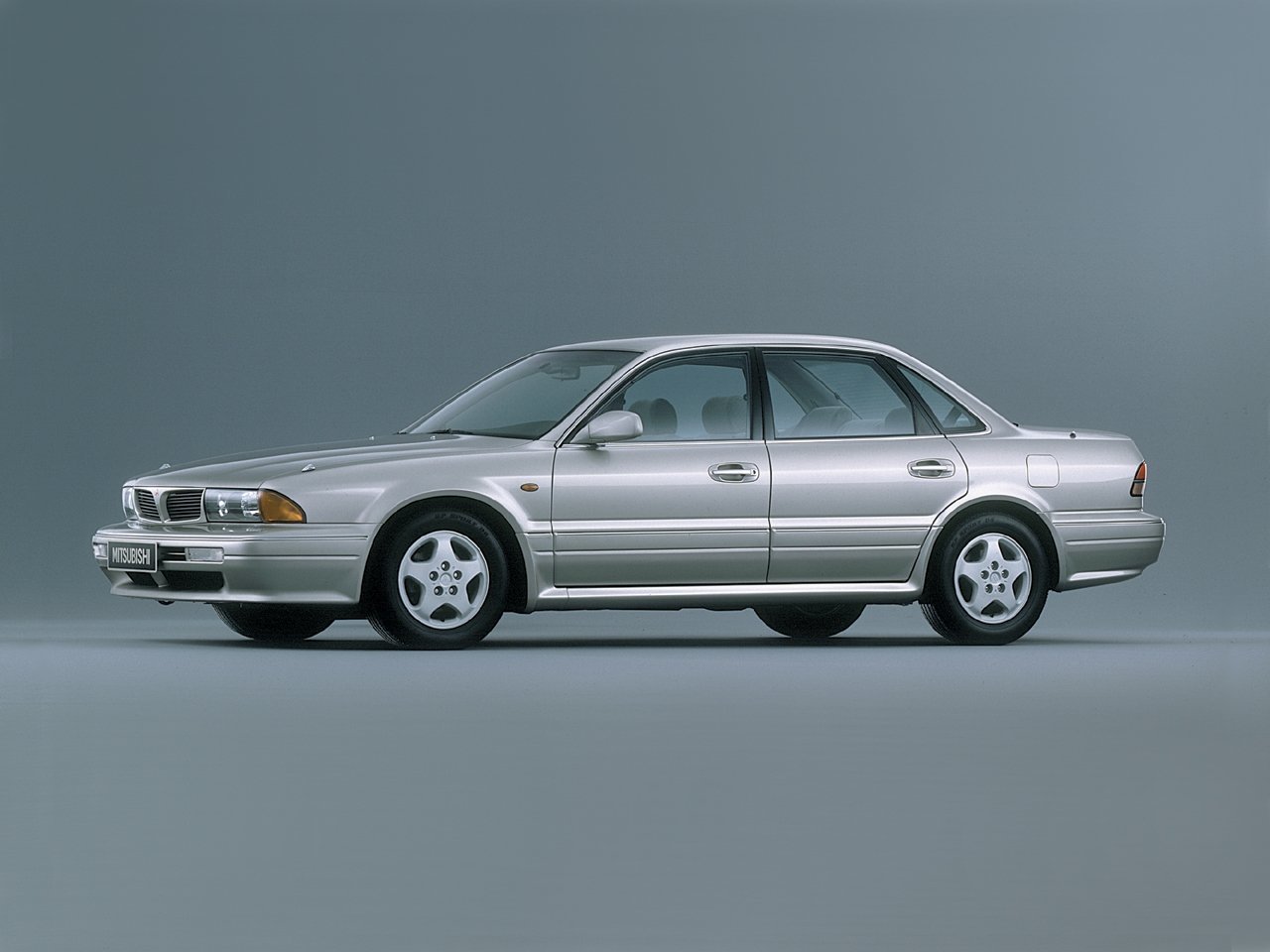 Mitsubishi Sigma 1990 – 1996