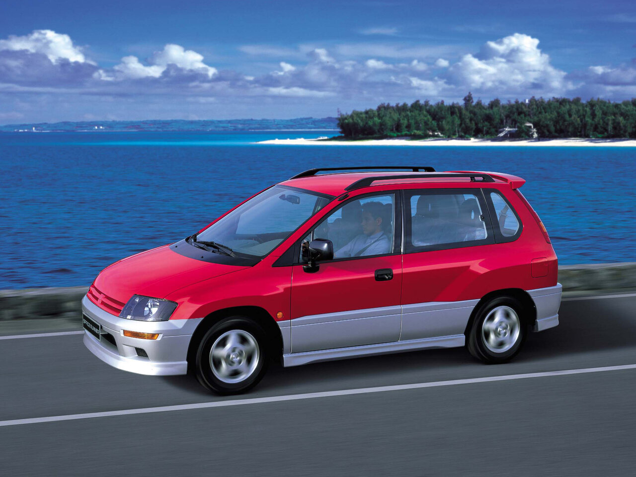 Mitsubishi Space Runner II